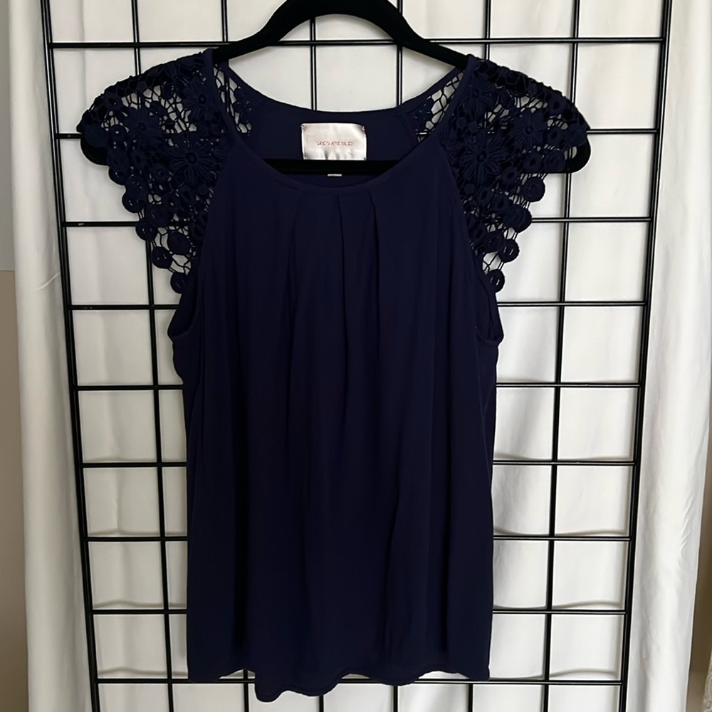 Skies Are Blue Navy Crochet Shoulder Tank Top Small